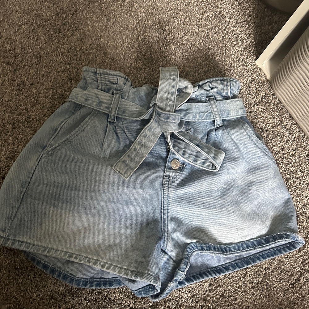 Super Cute American Eagle Jean Shorts
